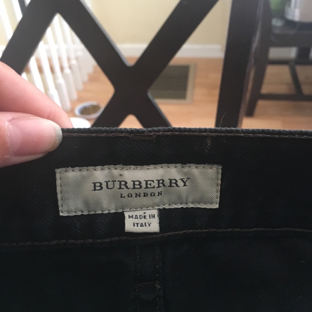 Burberry jeans 34 R . Very lightly used.